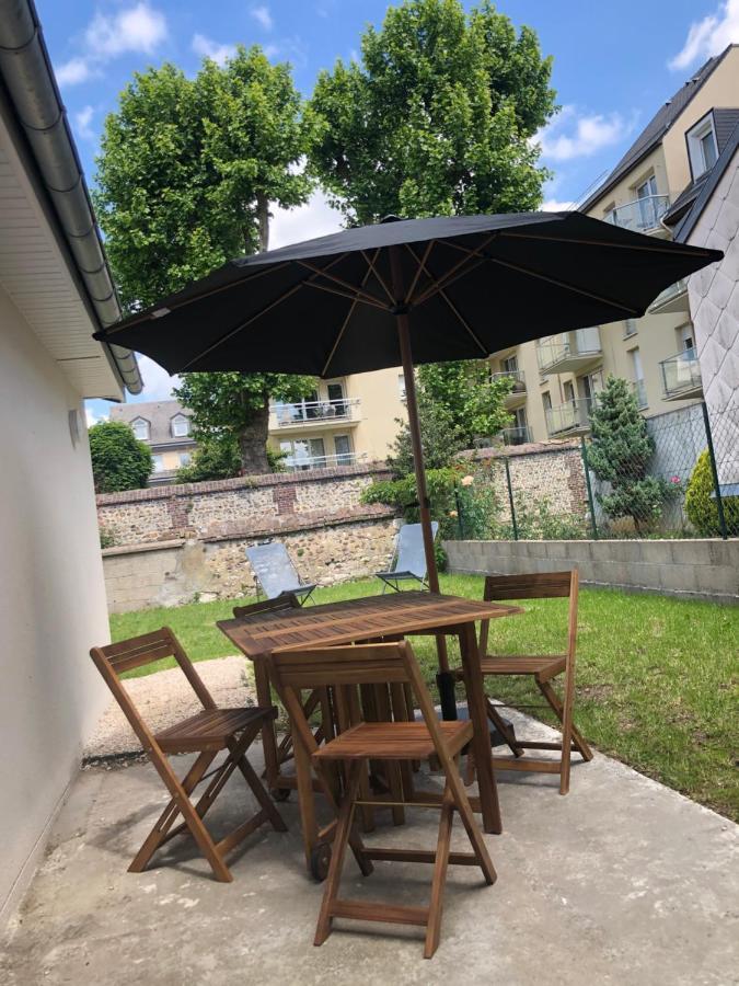 Le Nid Douillet : Superbe Appartement + Jardin Privatif Ruan Exterior foto